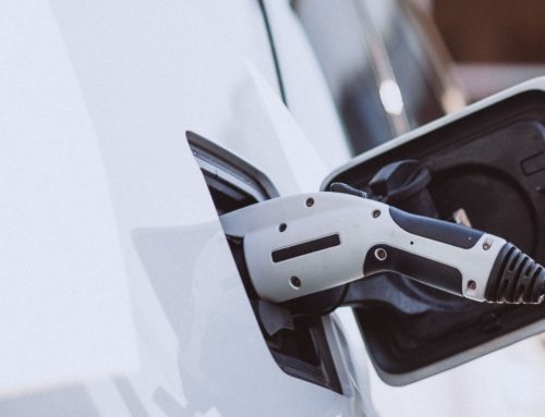 Por qué deberías conseguir un auto eléctrico? Principales beneficios